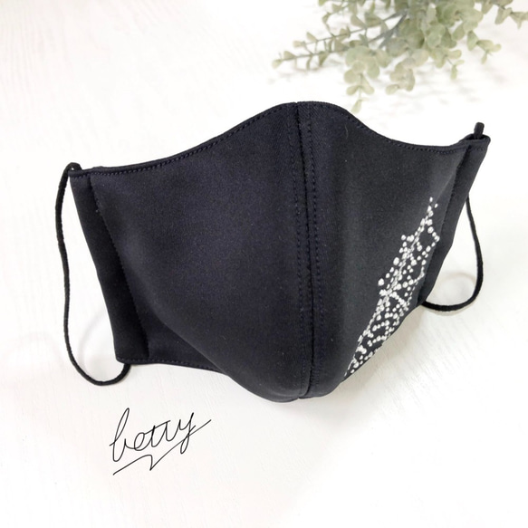残りわずか☆キラキラスパイダー柄黒マスク　ビジュー/ラインストーン/エレガント　上質ポリエステル 7枚目の画像