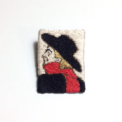 ロートレック「アリスティド・ブリュアン、彼のキャバレーにて」の手刺繍ブローチ 1枚目の画像