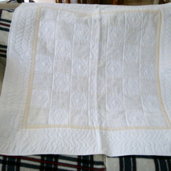 白いシンプルなパッチワークキルト タペストリー・壁掛け Kiyo 通販