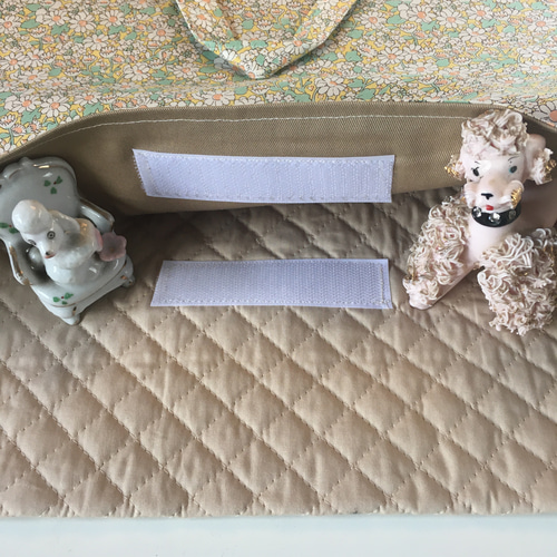 防災頭巾カバーオーダー商品グレーフラワーとグレーフリル＋パイピング