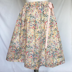 再々販☺︎素敵✴︎大人のリボンスカート♡リバティ　フェルダ　カラフル　リボン取外し可能✴︎送料無料 1枚目の画像