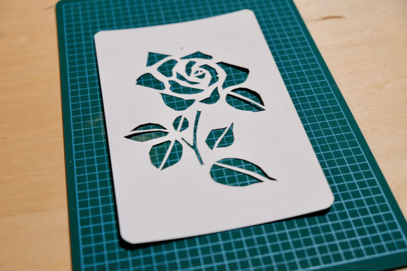 【キット】ペーパーカッティングカード『薔薇』 3枚目の画像
