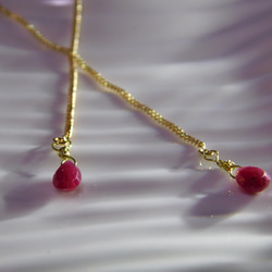 《16kgp  Ruby American pierce  》〜揺れる小さな紅いペアーK16gp〜 4枚目の画像