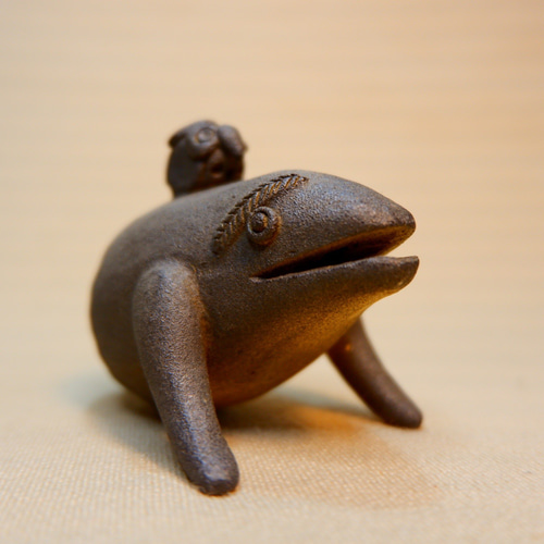 三足の蛙 立体・オブジェ 原田省平 通販 11260374｜Creema(クリーマ)