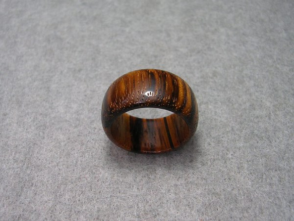 木の指輪（ゼブラウッド） 1枚目の画像