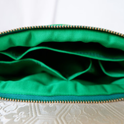KIMONOポーチ　緑　鶴　ポケット2か所　シルクの美しい光沢　着物リメイク　帯　アップサイクル　 5枚目の画像