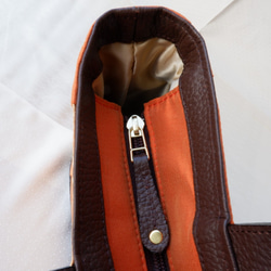 着物トートバッグ　本革　ベージュ　唐花　立涌　シルクの美しい光沢　着物リメイク　帯　アップサイクル　リメイク 7枚目の画像