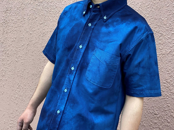 2021年定番！大特価！藍染めオックスフォード半袖Yシャツ 濃淡染め 男女兼用 3枚目の画像