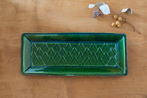 織部長皿 大 （針葉樹） 長皿 やきもの立（りゅう） 通販｜Creema  