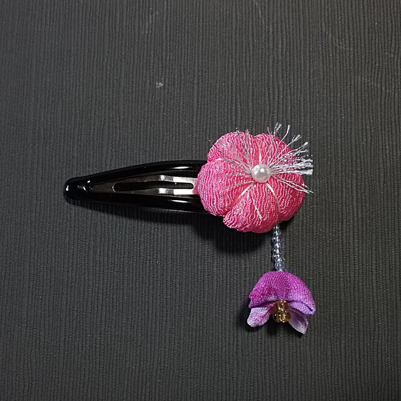 ちりめん細工✿梅花の髪留め　ピンク 3枚目の画像