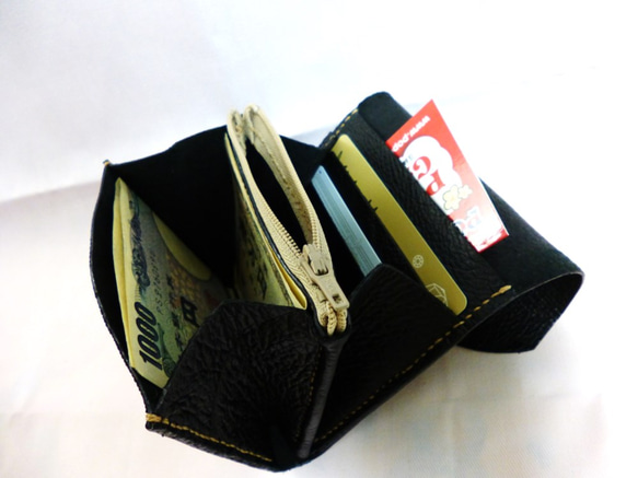 《スカイボーイシリーズ》黒の縦財布 3枚目の画像