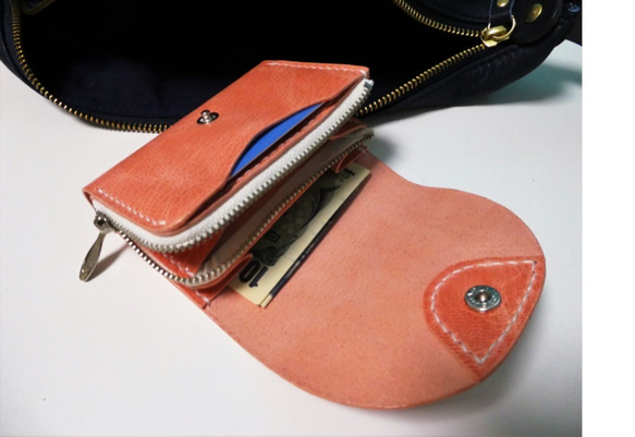 salmon pink × GOAT wallet【size二つ折り】 2枚目の画像