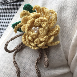バラの手編みブローチ 4枚目の画像