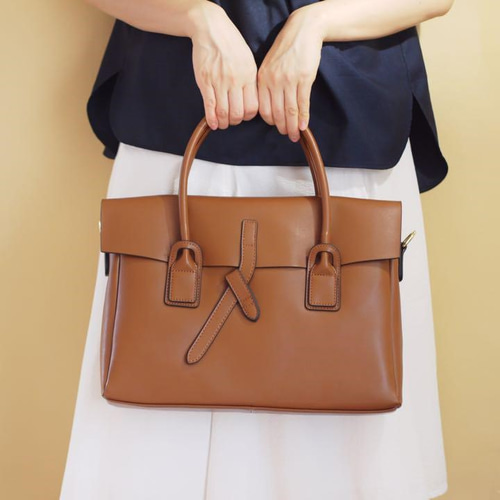 genten 本革 トートバッグ＆ポーチ付き ブラウン 茶 レザー A4収納 genten 本革 トートバッグ＆ポーチ付き ブラウン 茶 レザー A4収納