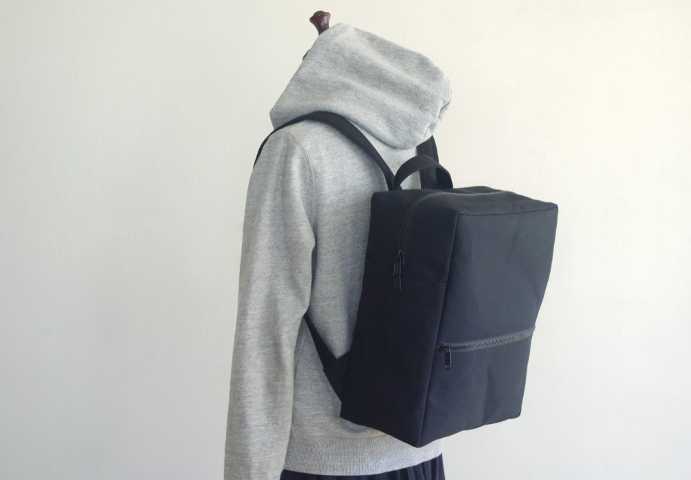 スクエアリュック マチ15cm 黒 / 6号帆布