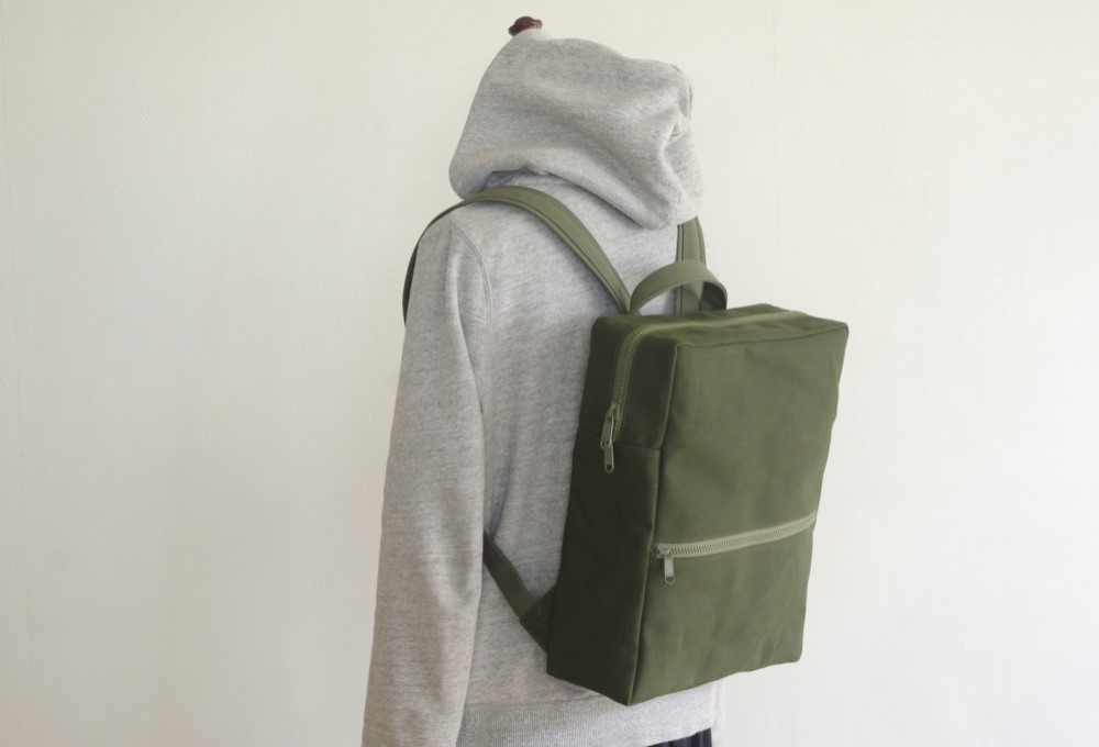 スクエアリュック マチ10cm オリーブ / 6号帆布