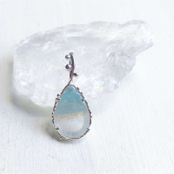 Paraiba Quartz Necklace 1枚目の画像