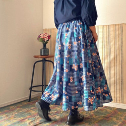 〈sold out〉レトロなブルーの花柄フレアスカート  ロングスカート 〚一点物〛 3枚目の画像