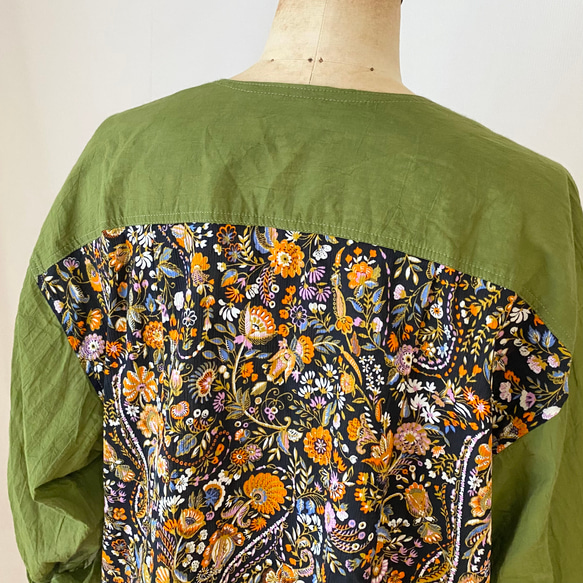《一点物》ペイズリー×グリーン組み合わせ　エスニックな夏のシャツジャケット　ダブルブレストゆったりサイズ 9枚目の画像