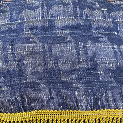 ヴィンテージシルク生地を使用した 丸巾着  紺 カラシ色のフリンジ 付き 7枚目の画像