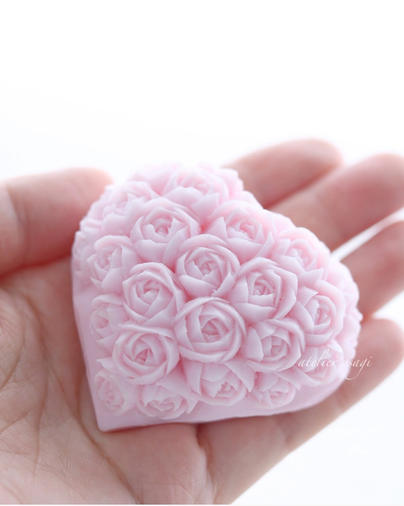 タイ　カービング　石鹸 新品未使用】タイ お花 はな ソープカービング 石けん ピンク ブルー