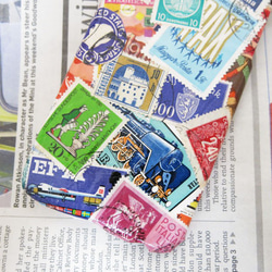 外国切手コラージュ★iPhone6/6Ｓケース（カラフル） 3枚目の画像