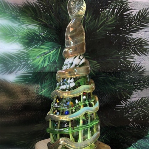 ガラス製 クリスマスツリー わずらわしく