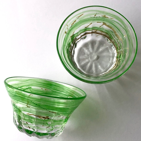 「Creema限定」緑彩箔器 2個セット／ガラス皿／ガラスボール／かき氷皿 1枚目の画像