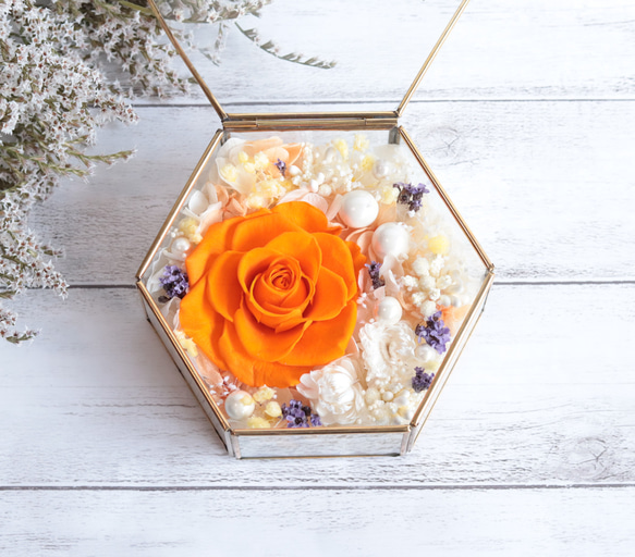 一輪のバラのアンティークガラス＊ジュリアオレンジのリングピローＭサイズ 1枚目の画像