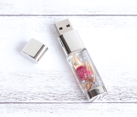 USBメモリ「小花を閉じ込めて」ケイトウとゴールドリーフ＊固まるハーバリウム＊無料ラッピング付＊ペアセット 5枚目の画像