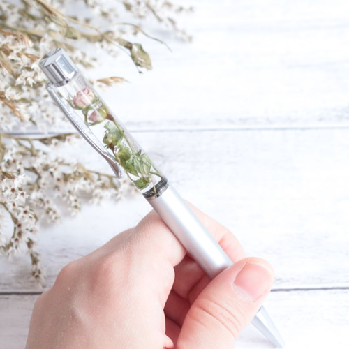 固まるハーバリウム印鑑（シャチハタ・シルバー&リトルローズ）無料