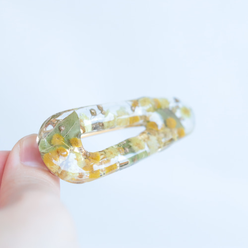 小花を閉じ込めて」ミモザor桜のヘアクリップ*固まるハー 小花を閉じ込めて」ミモザor桜のヘアクリップ*固まるハー