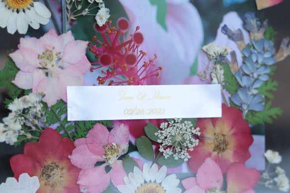 【手作りキット&選べるラベル】アイアンフレームの押花フォトフレーム“ミニバラと野花”＊ウェルカムボード・誕生日・母の日 3枚目の画像
