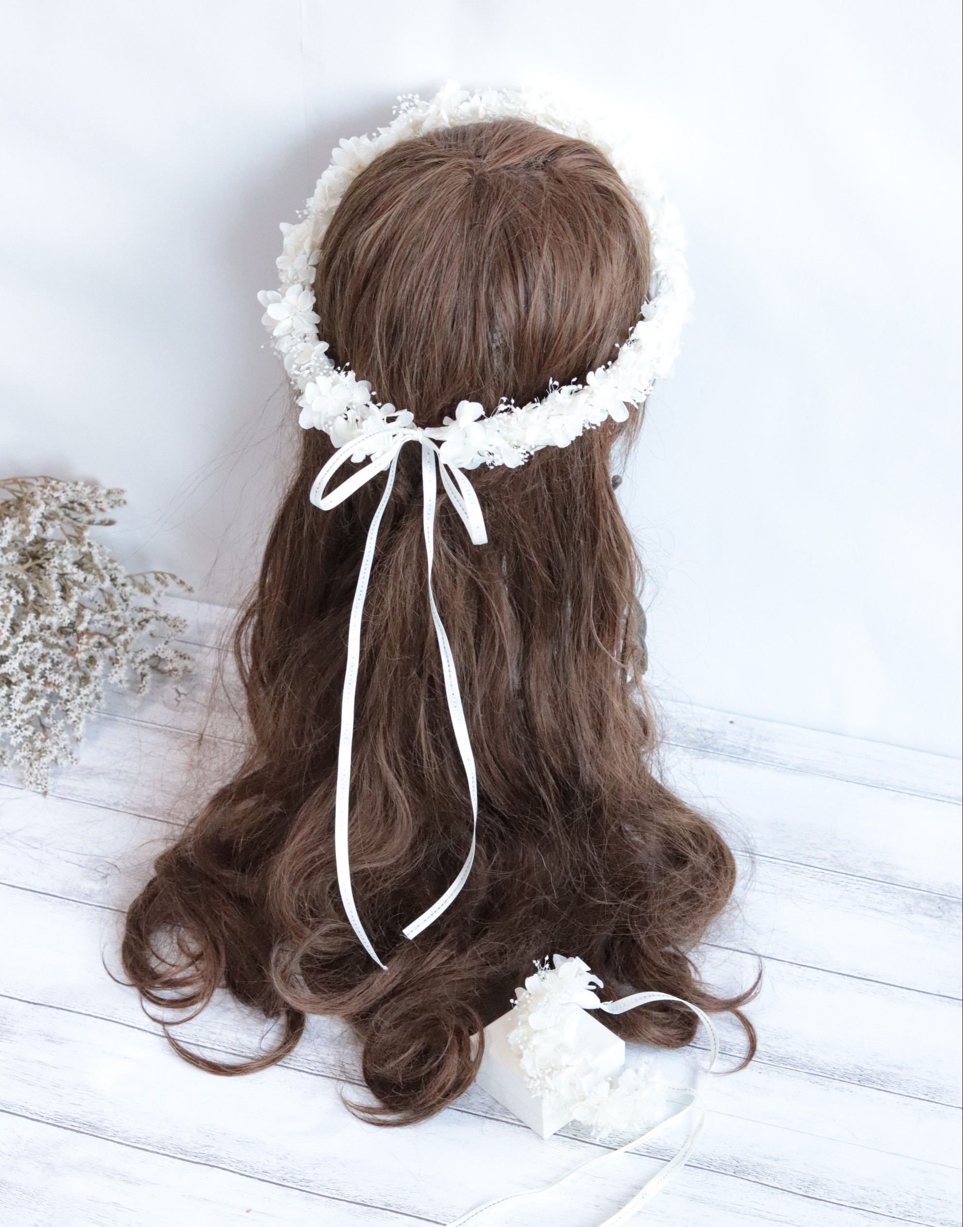 【カラーオーダーＯＫ】華奢な花冠&リストレット～霞みそうとアジサイ～＊アンティークホワイト＊プリザーブドフラワー