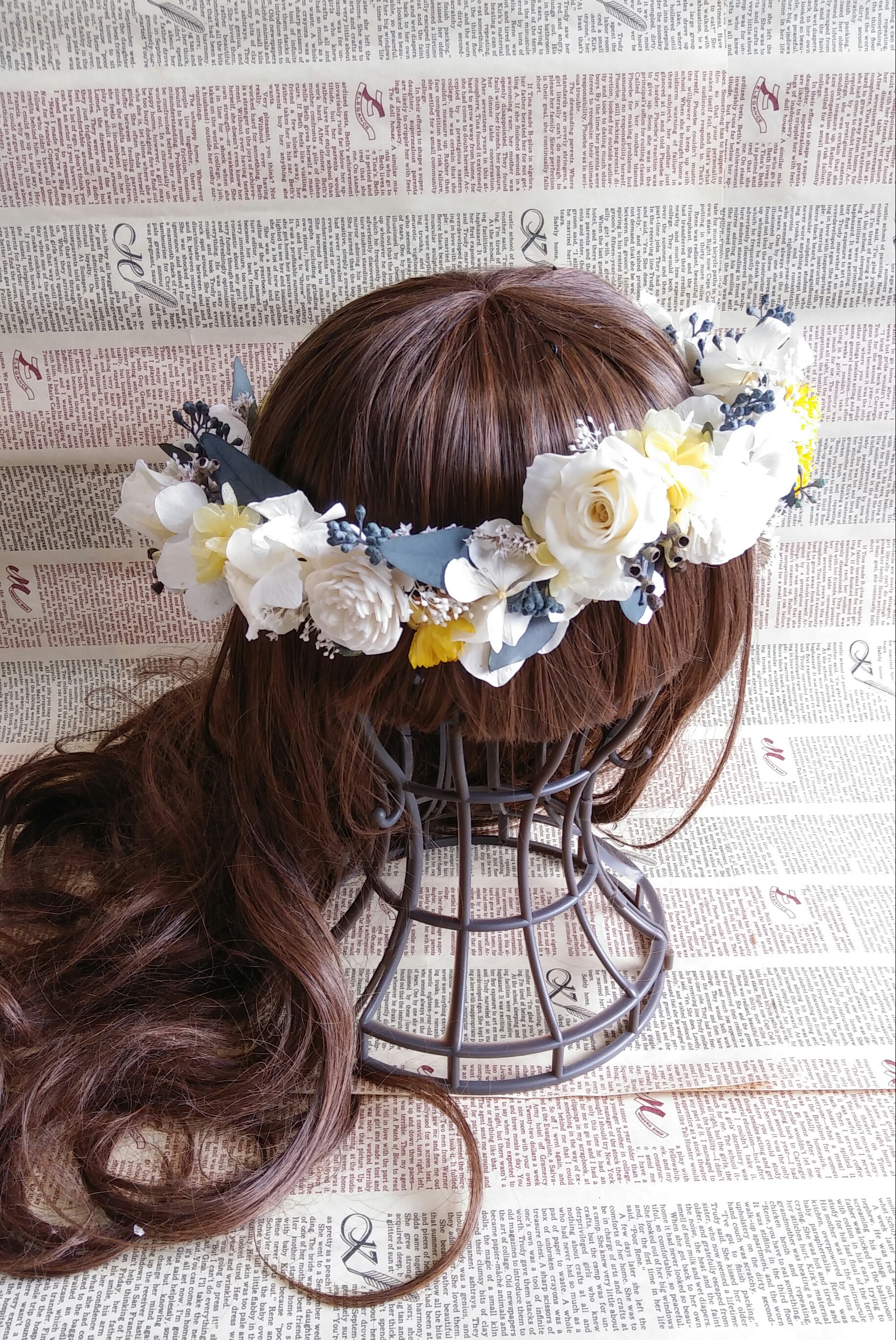 ナチュラルガーデン花冠＊フレッシュグリーン&ホワイト＆イエロー＊お揃いのブートニア＆リストレットオーダーＯＫ