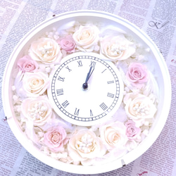 【限定1点早い者勝ち！】ラッピング付＊ほんのりピンクのフェザー花時計＊プリザーブド＊結婚･誕生日 2枚目の画像