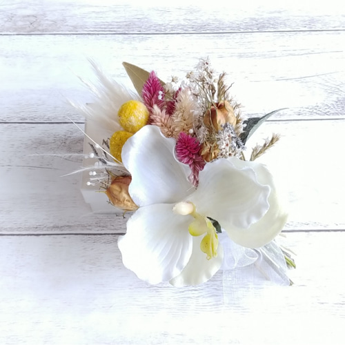 カサブランカとピンクッションの大きめクラッチブーケ単品