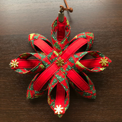 赤系3Dクリスマスオーナメント　(12本のストリングを編み込んで作った星のオブジェ) たくさんつないでガーランドにも 3枚目の画像