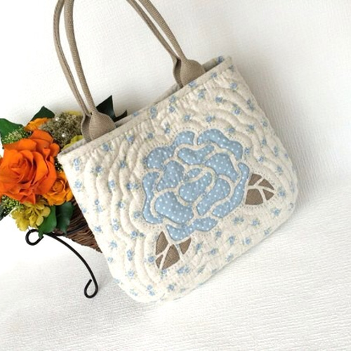 バラのリバースアップリケパッチワークバッグVer2 トートバッグ plus