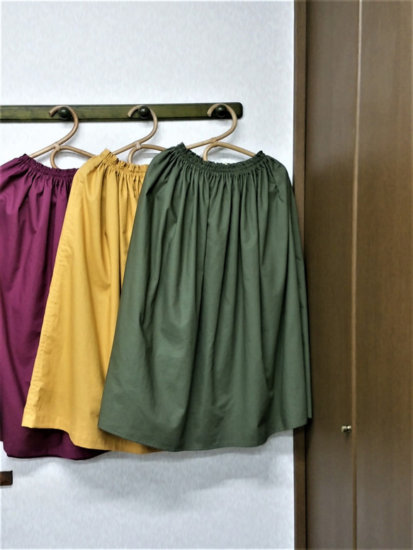 送料無料　２４時間以内発送　日本製　コットンリネン　綿　麻　ギャザーロングスカート　オリーブ色 1枚目の画像