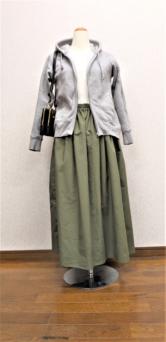 送料無料　２４時間以内発送　日本製　コットンリネン　綿　麻　ギャザーロングスカート　オリーブ色 2枚目の画像