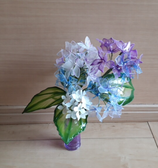 半額 50％OFFの通販 ネムアメリカンフラワー花瓶付き紫陽花と桜 フラワー・リース