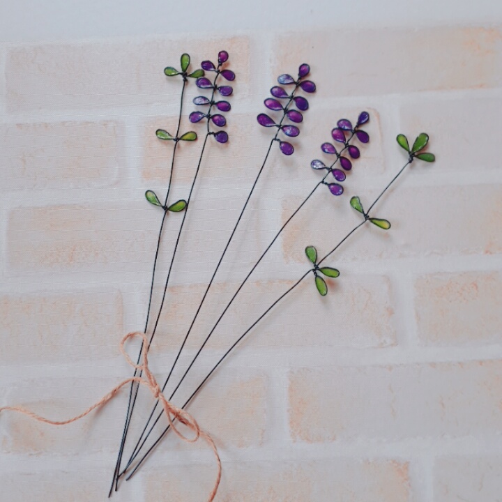 まさ様専用ページ ラベンダー色の藤の花の壁飾り ワイヤー