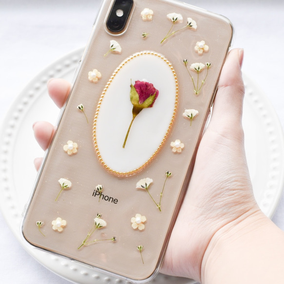 一輪の薔薇と小花のスマホケース 全機種対応 iPhoneケース iPhone11/11pro/11proMax 3枚目の画像