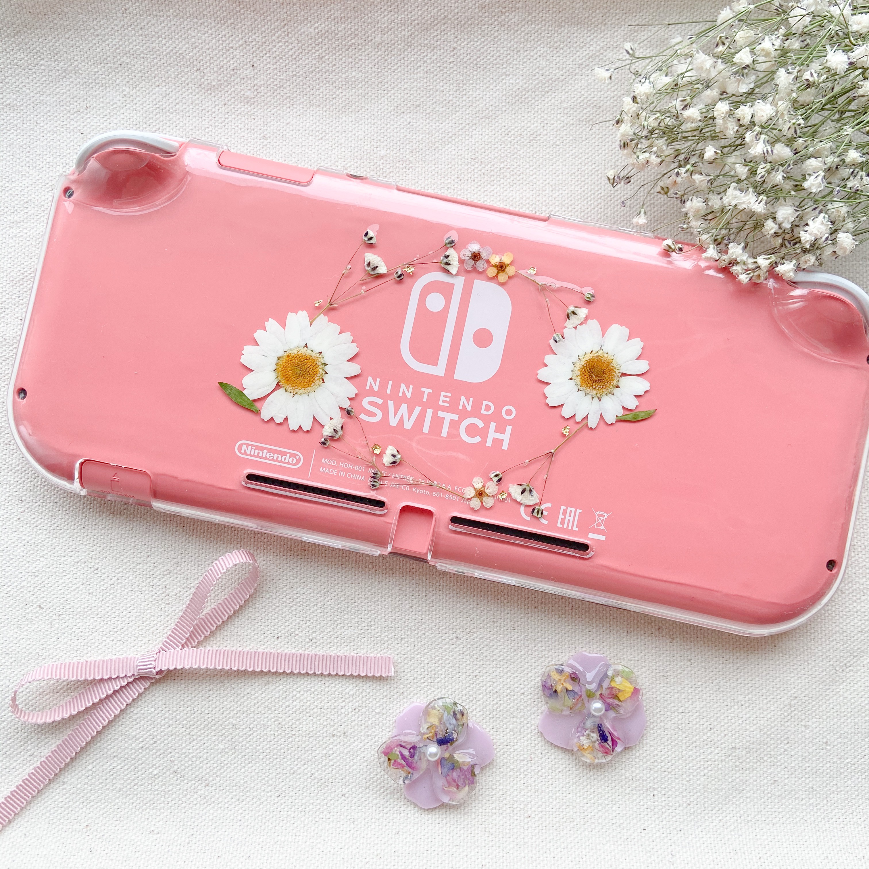 Nintendo Switch lite ハードケース 押し花 かすみ草
