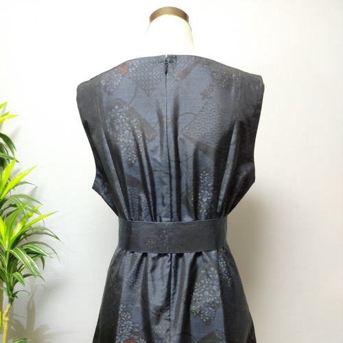 着物リメイク【L】正絹本場大島紬藍泥染☆花柄模様☆Aライン