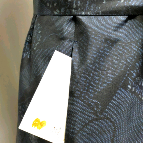 着物リメイク【L】正絹本場大島紬藍泥染☆花柄模様☆Aライン