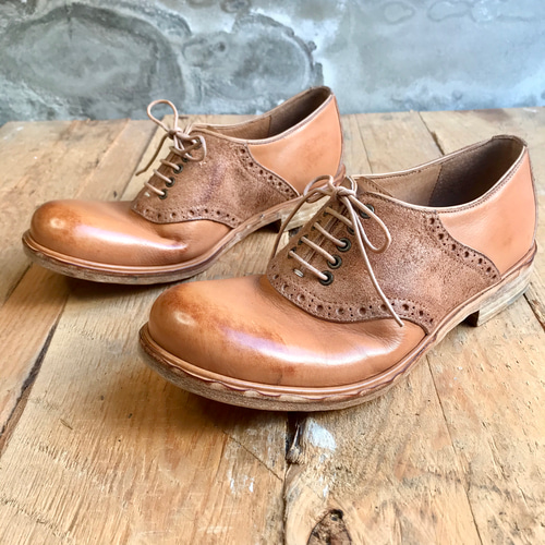 焦がした古めかしいサドルシューズ burnt saddleshoes 焦がした古めかしいサドルシューズ burnt saddleshoes
