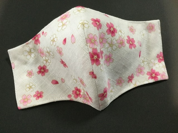 No.149　秋冬にもお勧めの桜の薄いマスク　レディースサイズ 3枚目の画像