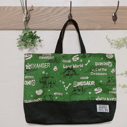 ダイナソー緑×黒⁑シューズバック、レッスンバックセット《送料無料》 2枚目の画像